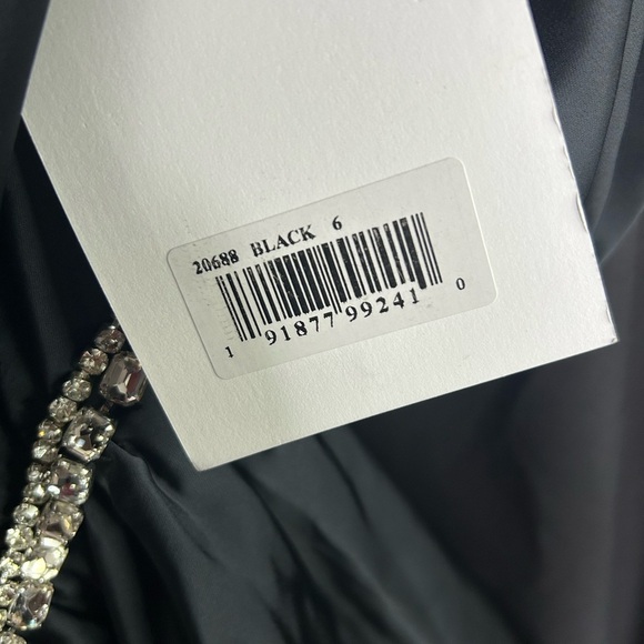 Mac Duggal 20688 Flawed NWT Black Beaded Top Puff Sleeve Dress - Picture 8 of 8